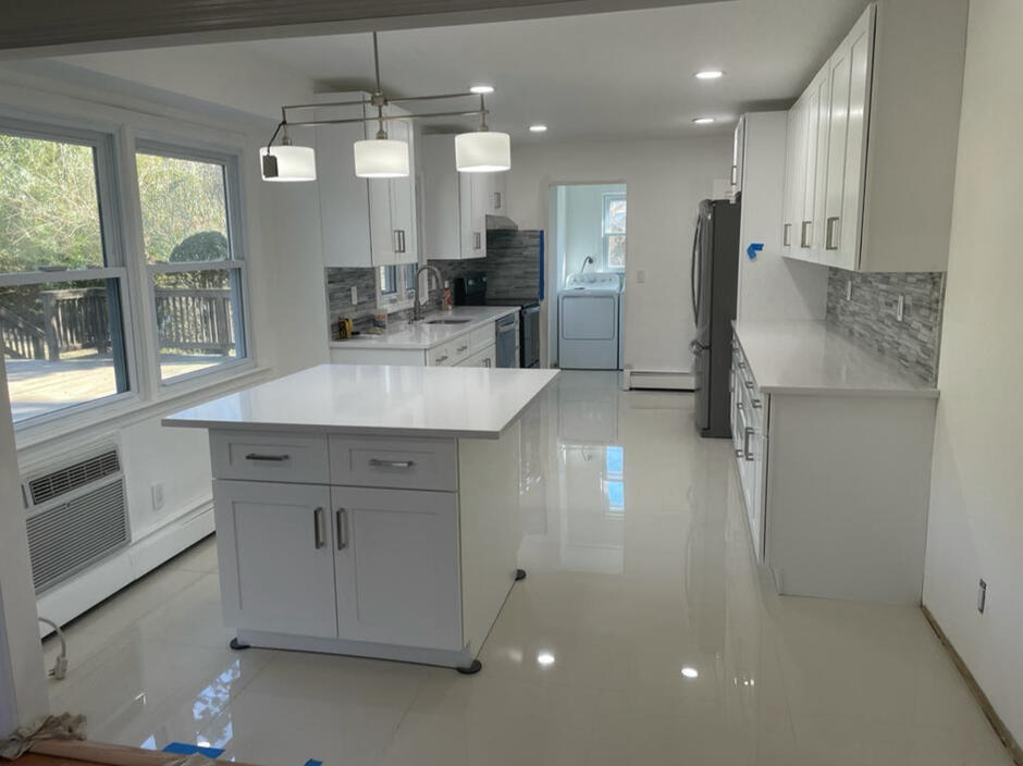 Kitchen in Centerreach