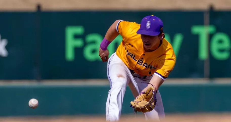 Baseball Drops Series Finale at Yale